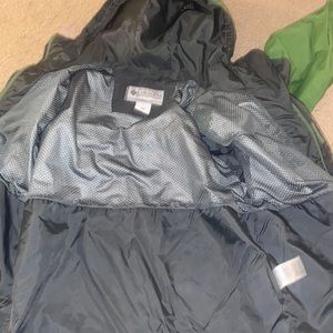 Green and gray Columbia windbreaker/ light jacket